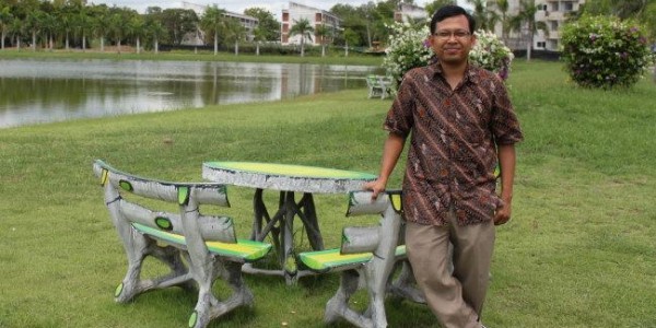 Pakan Ikan Biji Jarak